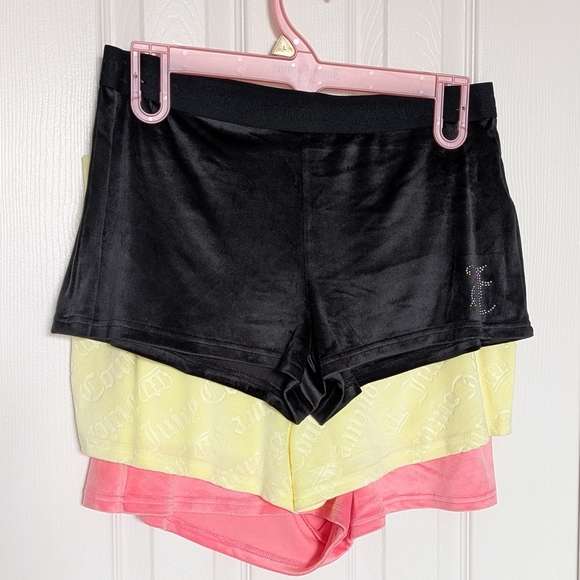 Juicy Couture Women's (Large) Velvet/Velour Sleep/Boxer Shorts/Pajama Bottoms - Picture 2 of 16